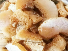今年養(yǎng)10箱蜜峰一年大約能賺要多少錢(qián)？附蜂蜜新報(bào)價(jià)！圖3